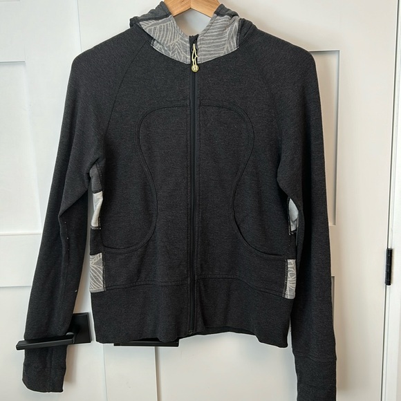 Lululemon Size 8 Grey Hoodie - Picture 1 of 7
